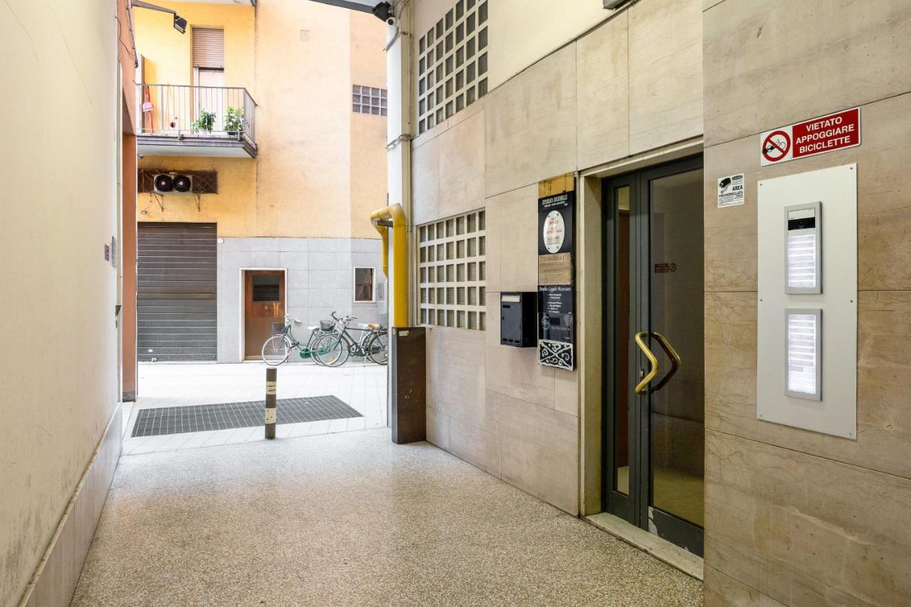 Delia'S Studios In The City Center By Wonderful Italy Bologna Kültér fotó